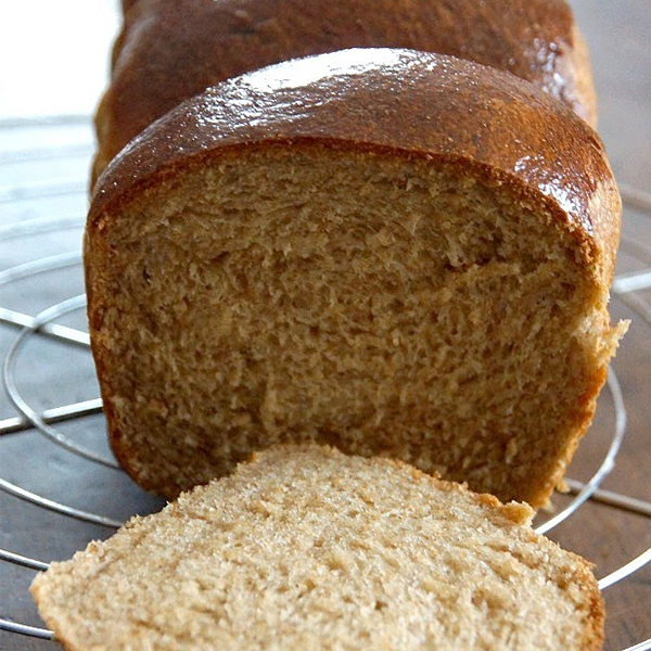 Brioche de Nanterre à la farine intégrale sans lait ni beurre