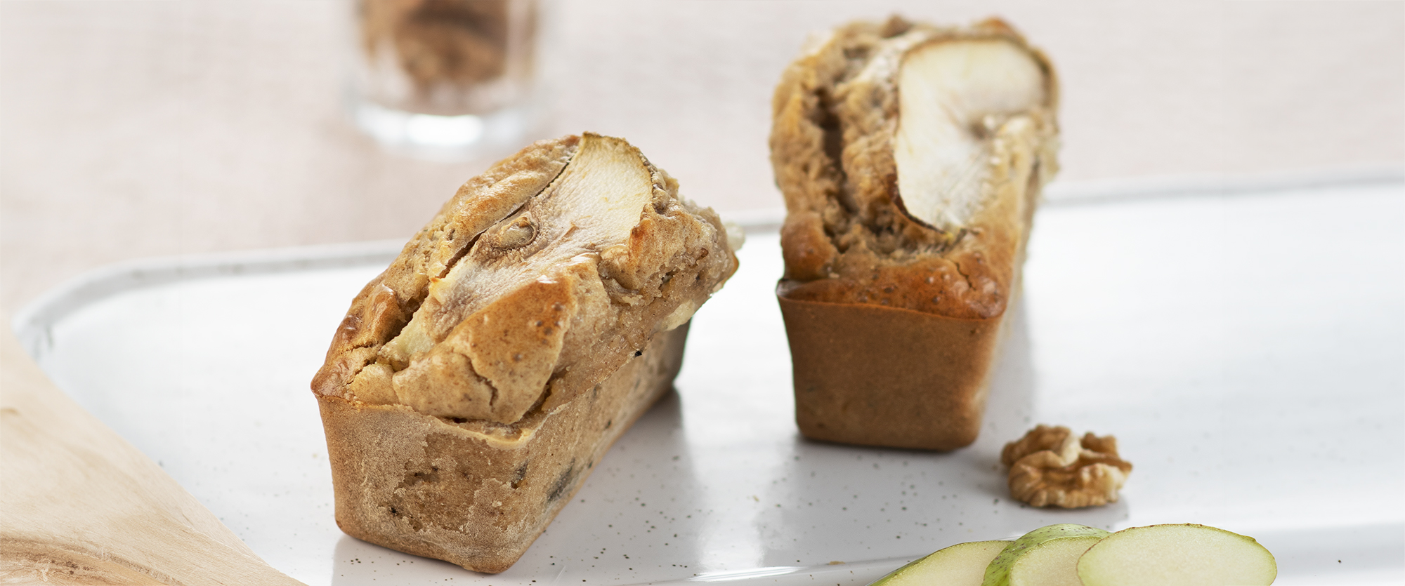 Cake au roquefort, à la poire et aux noix