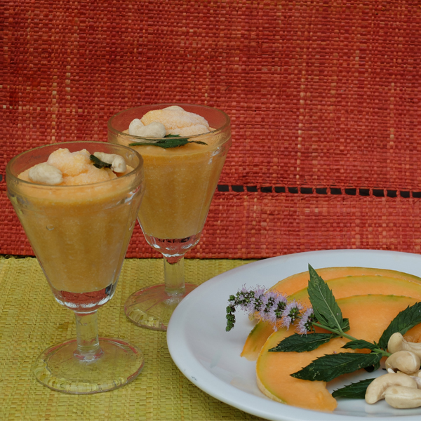 Sorbet crémeux de melon à la menthe et aux noix de cajou