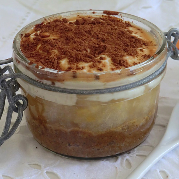 Tiramisu aux poires et à la farine de souchet