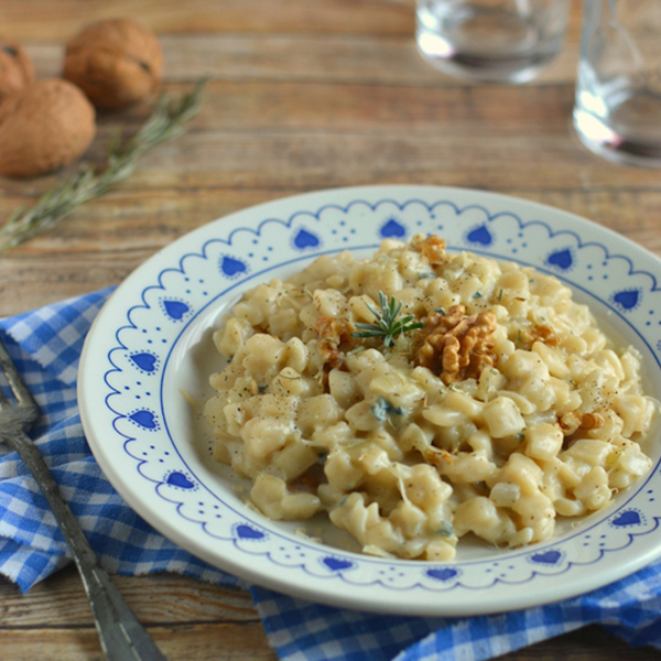 Crozetto à la fourme d'Ambert et aux noix