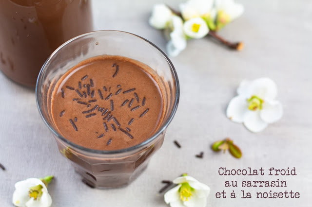 Chocolat froid au sarrasin et à la noisette