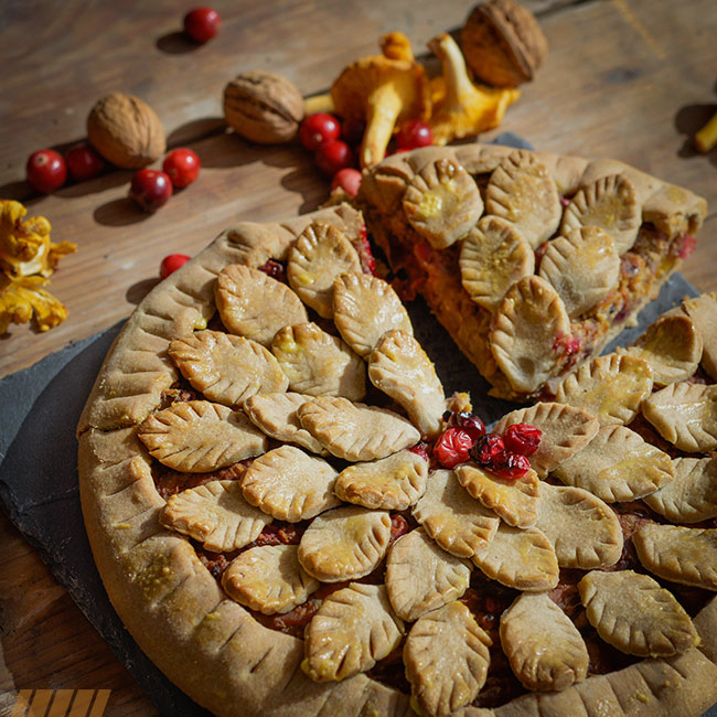 Tarte d'automne aux marrons girolles potimarron et cranberries