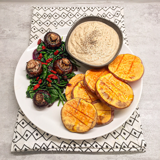 Patate douce & poêlée épinard - champignon avec une crème cajou au Reishi