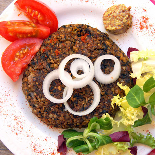 Steak végétal (boulgour, pois chiches, champignon)