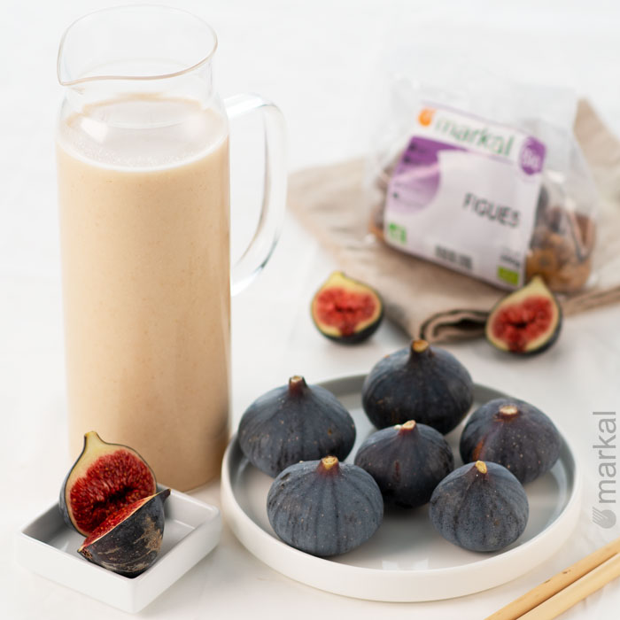 Almond and fig drink