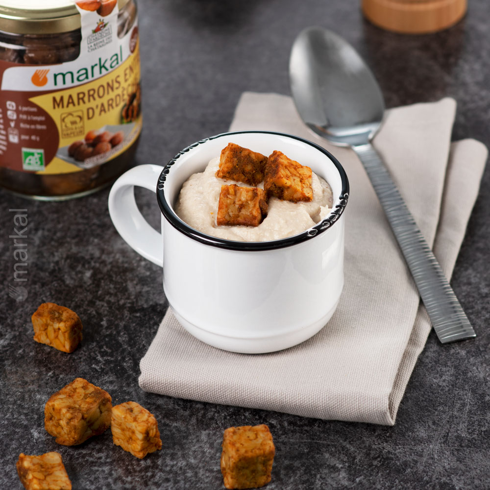 Soupe au chou fleur, marrons et “croûtons” de tempeh