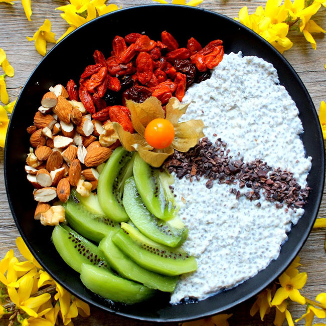 Porridge chia et supers fruits