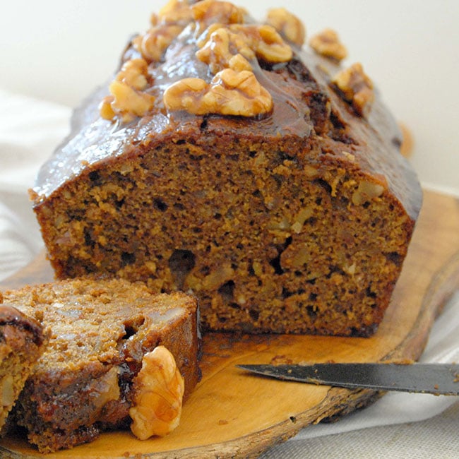 Cake noix, banane et à la mélasse