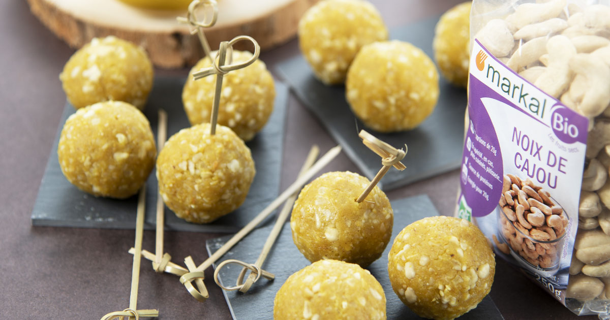 Boules crues au curry et noix de cajou