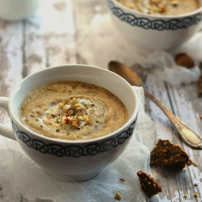 Velouté de navets aux noisettes et maca