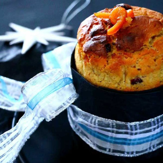 Petit panettone aux clémentines confites, cranberries et amandes