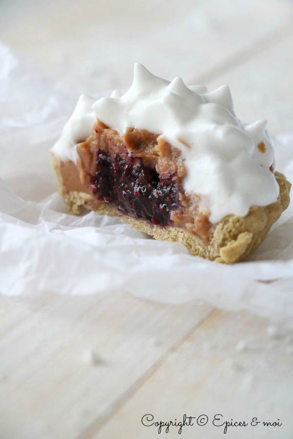 Tartelettes Mont-Blanc au coeur de myrtilles