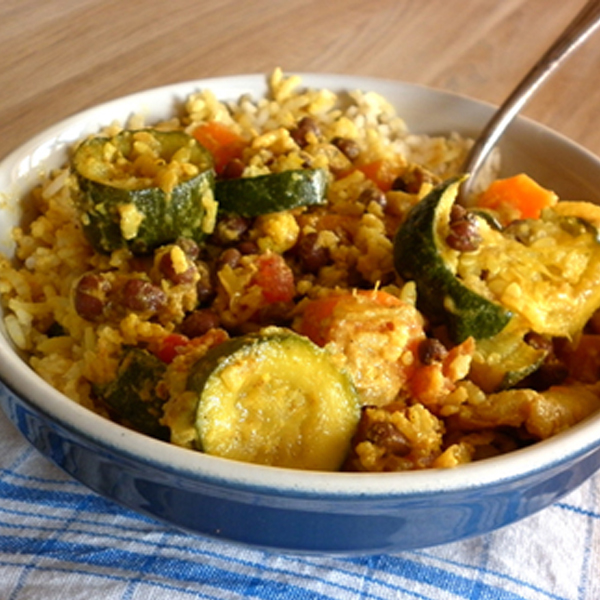 Curry de légumes et haricots azukis au lait de coco