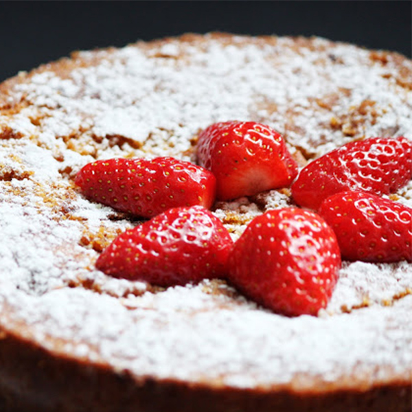 Gâteau aux fraises et polenta