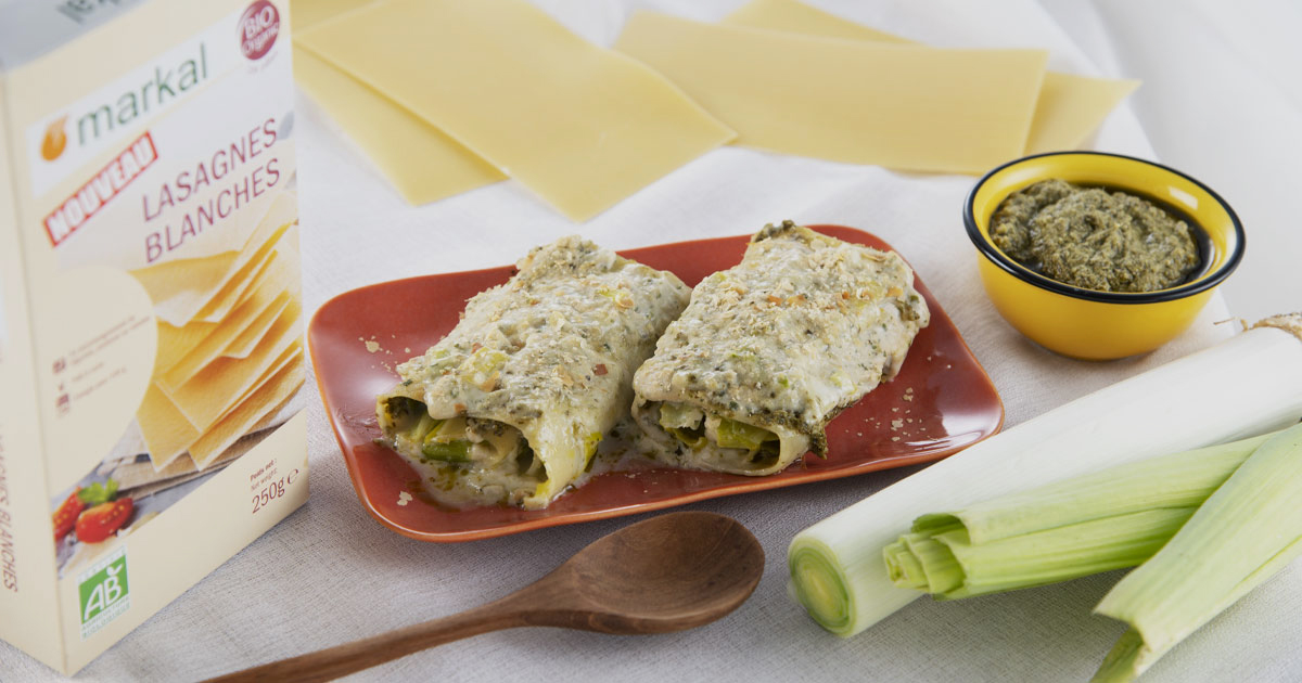 Lasagnes roulées aux poireaux, pesto et brebis